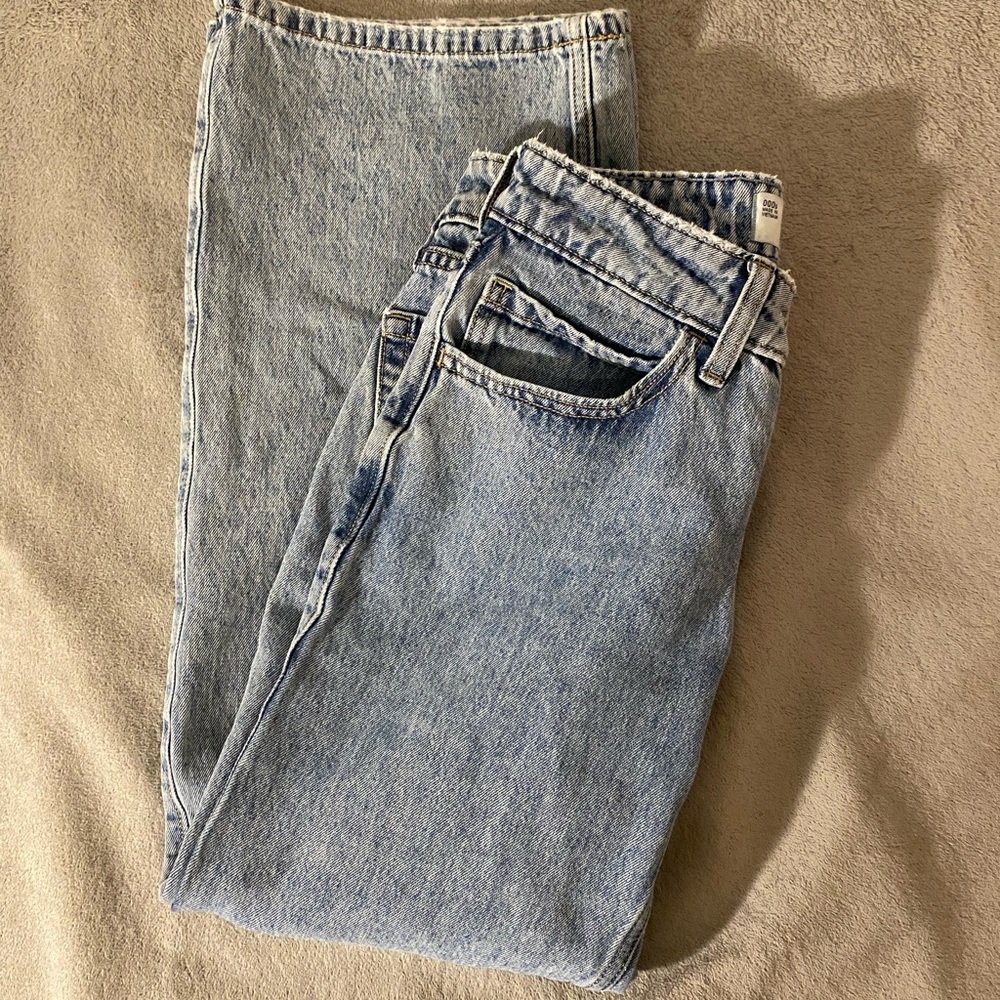 Hollister Low-Rise Baggy Jeans in Light Blue